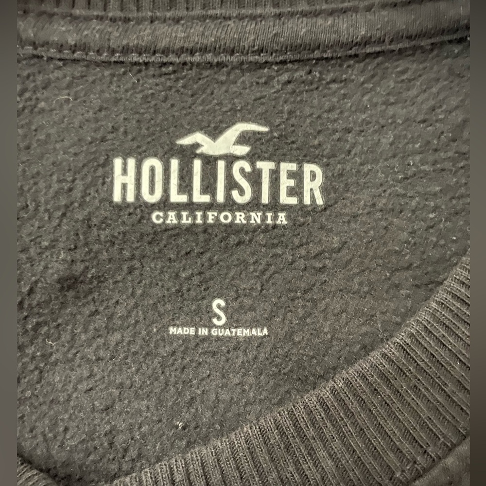 HOLLISTER CREWNECK - Picture 3 of 3